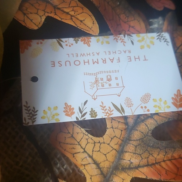 The Farmhouse Rachel Ashwell NWT Pumpkins Fall Leaves Light-up Wreath - Picture 3 of 7